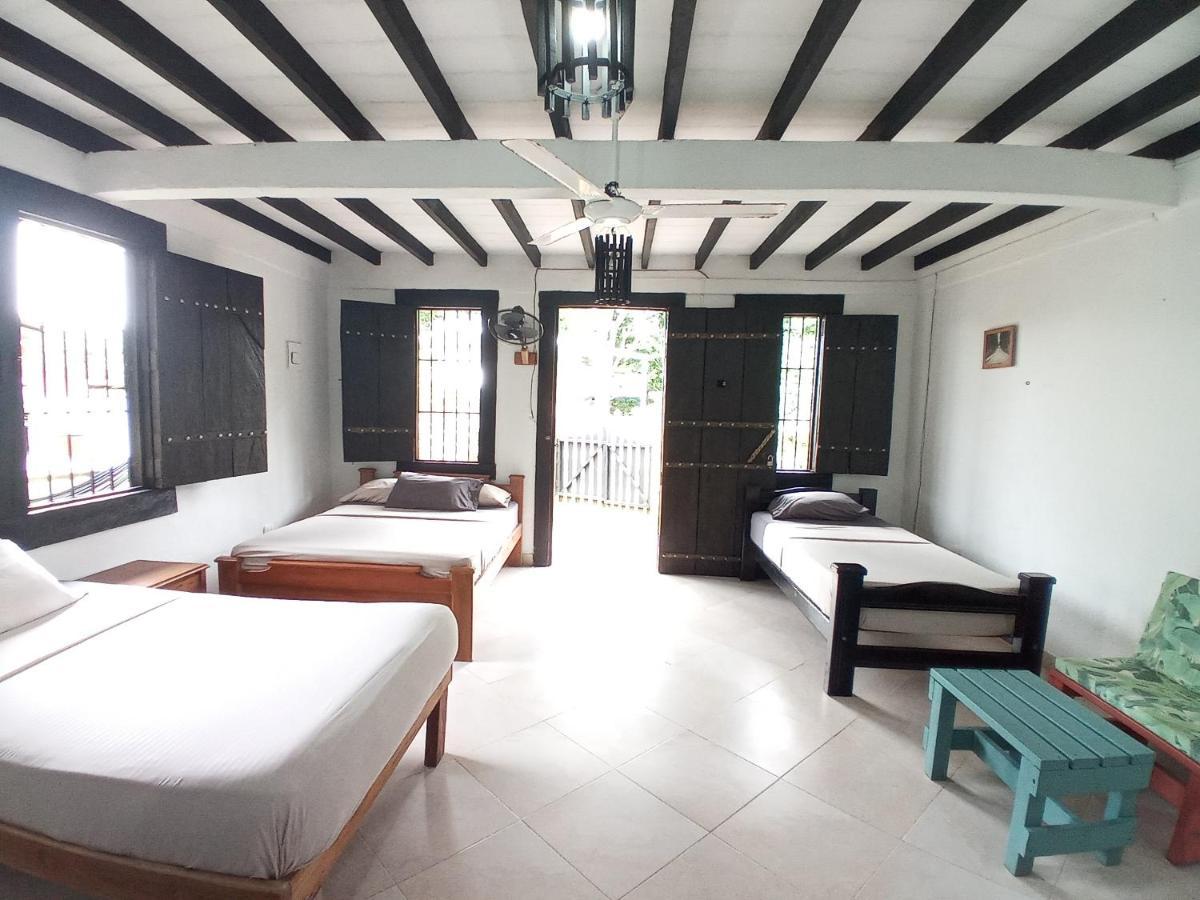 Hostal Portal Del Sol Capurgana Luaran gambar